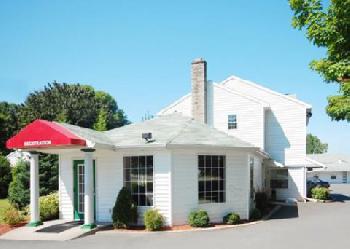 Econo Lodge Inn & Suites Downtown