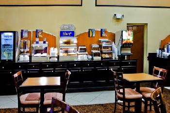 Holiday Inn Express Hotel & Suites TAMPA -USF-BUSCH GARDENS