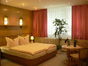 Andor Hotel Europa