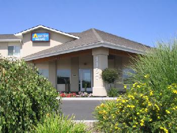 AmeriStay Inn & Suites