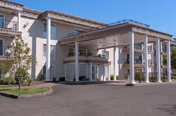 BEST WESTERN Grand Manor Inn