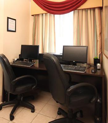 Fairfield Inn & Suites Kansas City North Near Worlds of Fun