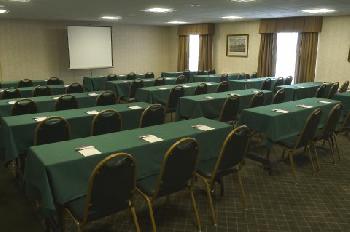 Holiday Inn Express Hotel & Suites WARRENTON