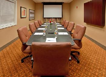 Holiday Inn Express Hotel & Suites KANSAS CITY-GRANDVIEW