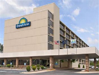 Days Hotel Airport