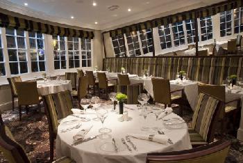 Sir Christopher Wren Hotel