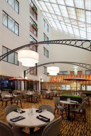 Holiday Inn BOSTON-BROOKLINE