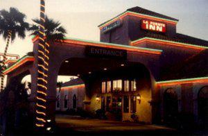La Fuente Inn And Suites