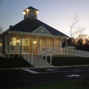 Red Carpet Inn and Suites Smithville