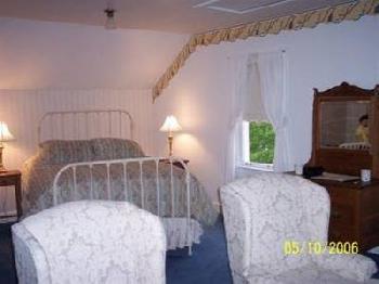 Misty Mountain Inn & Cottages