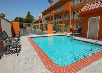 Quality Inn & Suites Near Knott's Berry Farm