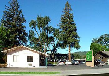 Cloverdale Oaks Inn