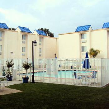 Holiday Inn Express Hotel & Suites MOUNTAIN VIEW (PALO ALTO AREA)