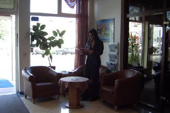Albatros Airport