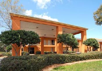 Econo Lodge West