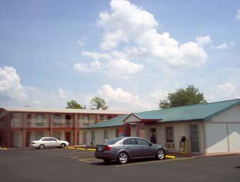 Super 8 - Fenton/St. Louis Area