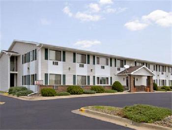 Super 8 Motel Tomah Wisconsin
