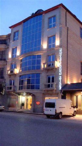 Sun Rise Hotel