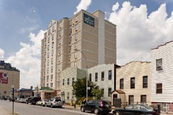 Country Inn & Suites By Carlson, New York City in Queens, NY