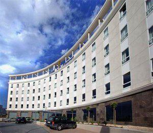Tryp Florazar