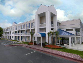 Baymont Inn and Suites Wilmington