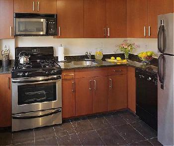 Oakwood at Glenmuir Apartments