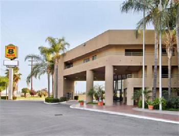 Super 8 Commerce/LA  Area