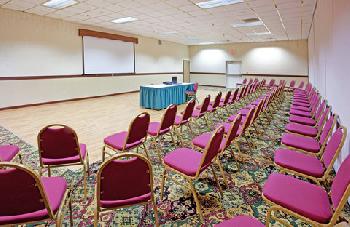 Holiday Inn SIDNEY (I-80 & HWY 385)