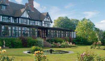 Stone Manor Hotel