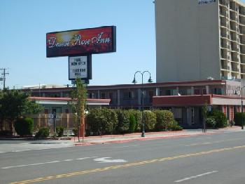 Desert Rose Inn