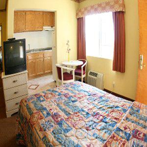 Glen Capri Inn And Suites  San Fernando Rd