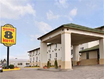 Super 8 Dodge City