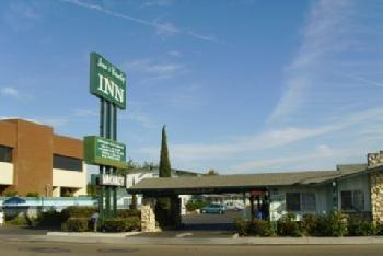 Town and Country Inn