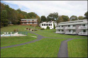 Smugglers Cove Inn Oceanfront Resort