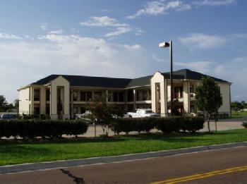 Lone Star Inn and Suites