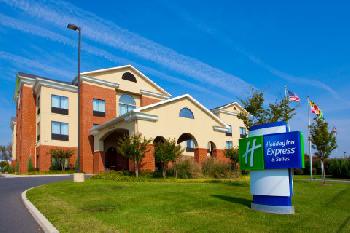 Holiday Inn Express Hotel & Suites CHESTERTOWN
