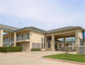 Baymont Inn and Suites Ft Worth South