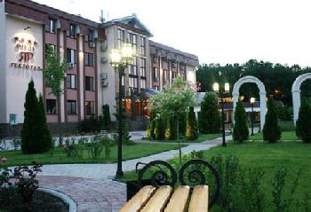 Yar Hotel