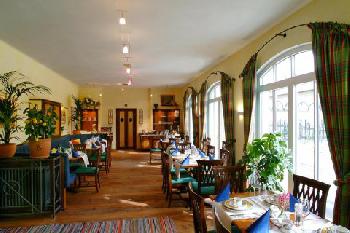 Hotel Henry