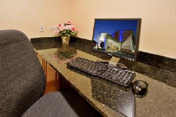 Holiday Inn Express COVINGTON