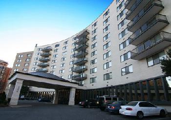 Clarion Collection Hotel Arlington Court Suites