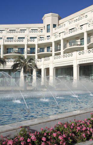 Las Arenas Hotel