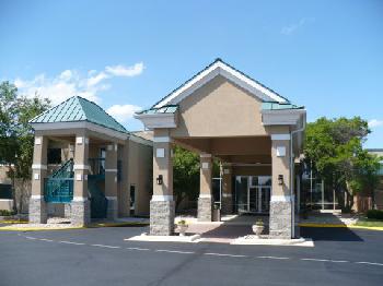 Clarion Inn University Plaza