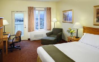 Holiday Inn Express SEWARD HARBOR