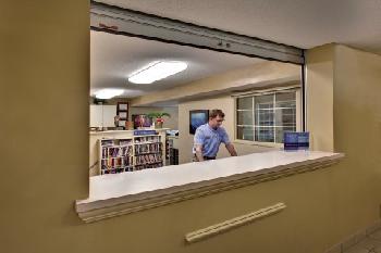 Candlewood Suites DES MOINES