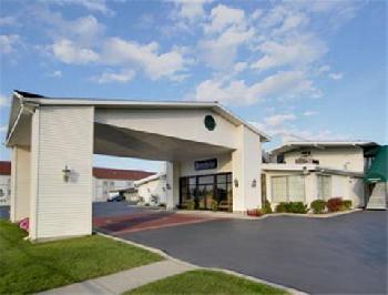 Travelodge Inn and Suites Latham