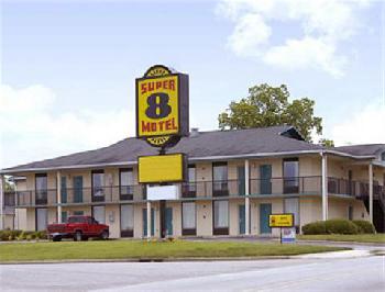Super 8 Claremont