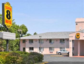 Super 8 Fort  Atkinson