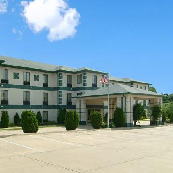 Collins Inn and Suites Cedar R