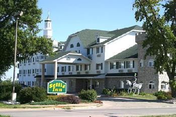 Settle Inn & Suites Altoona